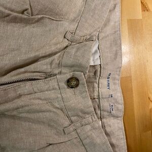 Old Navy Men's Tan Shorts